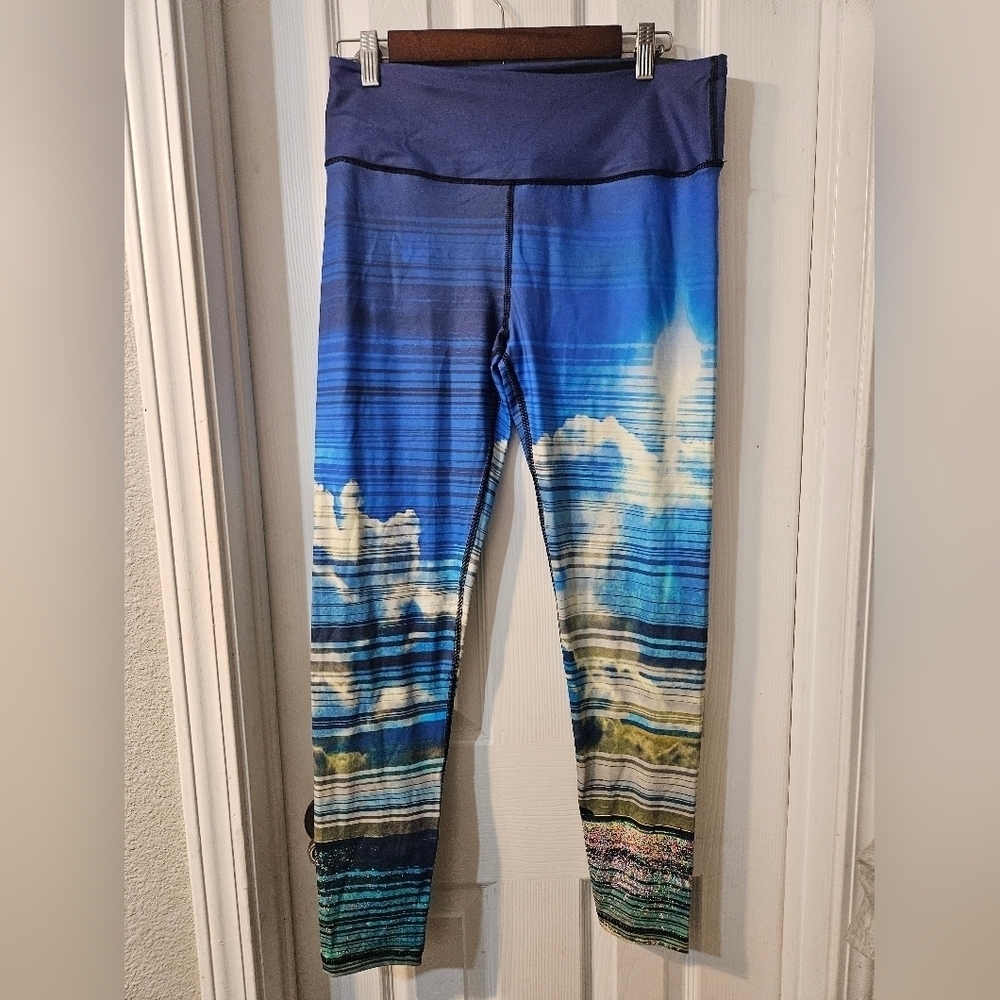 NWT Victorias Secret VSX Sport Knockout Tights